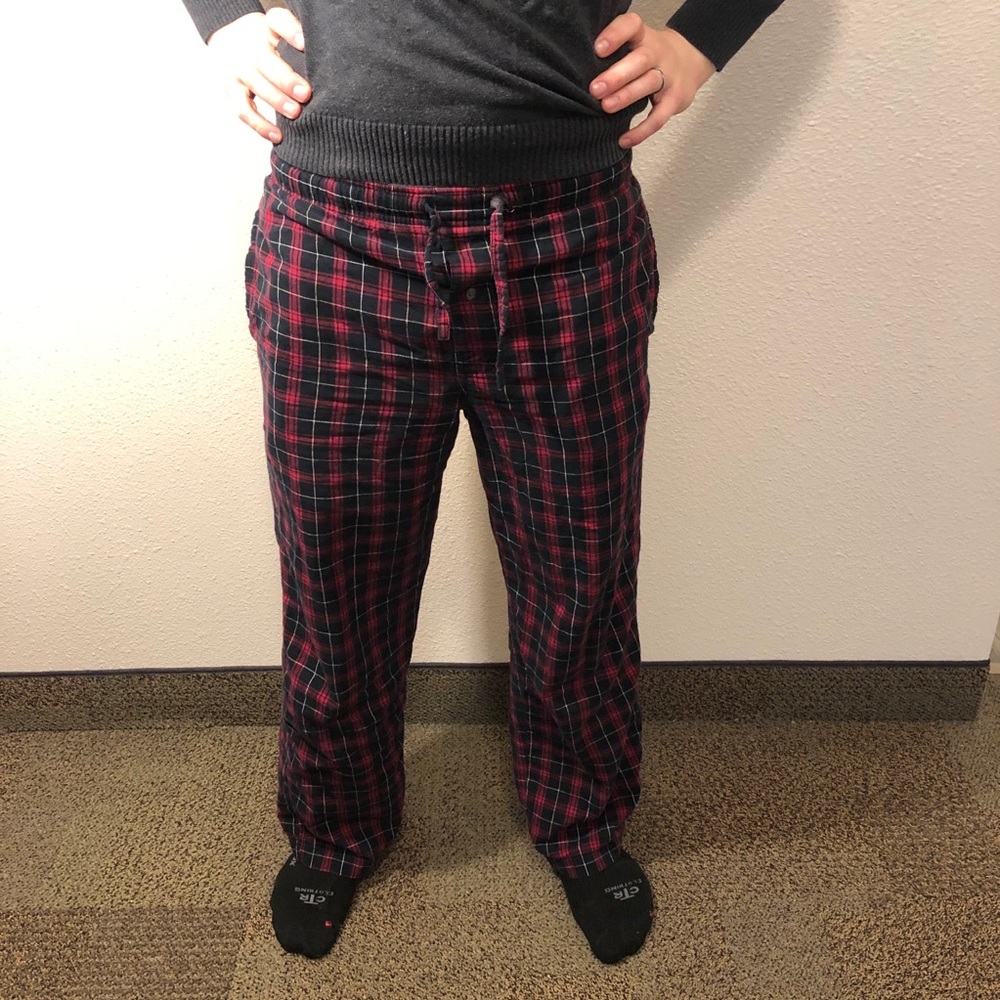 Men’s plaid pajama bottoms